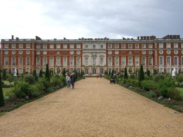 Hampton Court Palace Private Tour With Fast Track Entry - The Sum Up