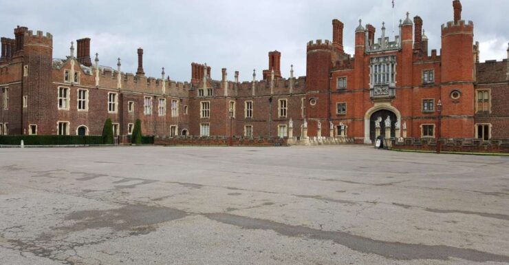 Hampton Court Palace Private Tour With Fast Track Pass - Activity Details
