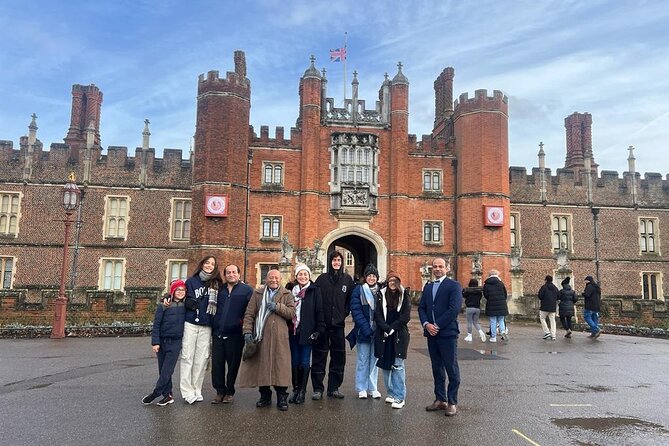 Hampton Court Palace Private Tour With Skip the Line Entry - Skip the Line Entry