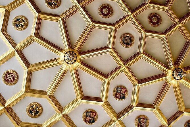 Hampton Court & Thames Riverboat Picnic - Tour Overview