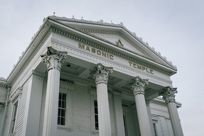 Hamptons Coastal Escape from NYC - The Allure of a Private Hamptons Day Trip