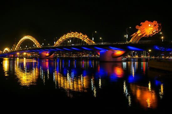 Han River by Night by Vinh Anh Cruise in Da Nang - Who should book the Vinh Anh cruise?
