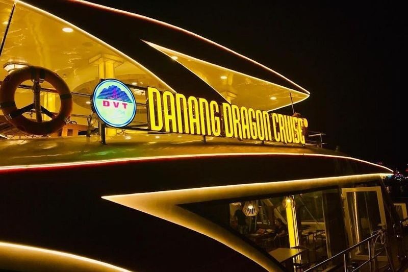 Han River Night Cruises By Dragon Cruise - What the ticket includes, and what it does not