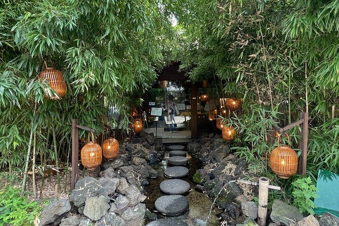 Hanbok in Palace and Traditional Dessert - Who Is This Tour Best For?