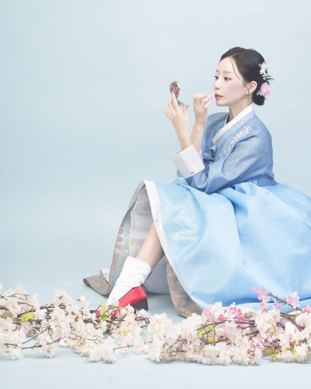 Hanbok Photo Shoot with K-Style Hair & Makeup near Changgyeonggung - What happens during the appointment