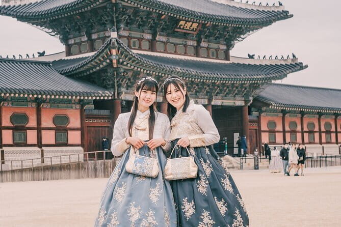 Hanbok Photoshoot and History Tour at Gyeongbokgung Palace - The Experience: A Deep Dive into the Tour Itinerary