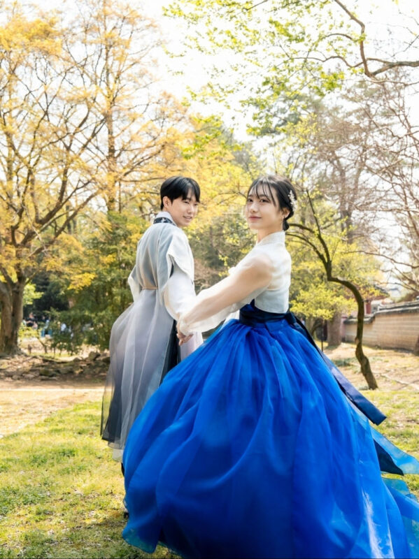 Hanbok Rental with Hair in Jeonju Hanok village - Making the most of your village time