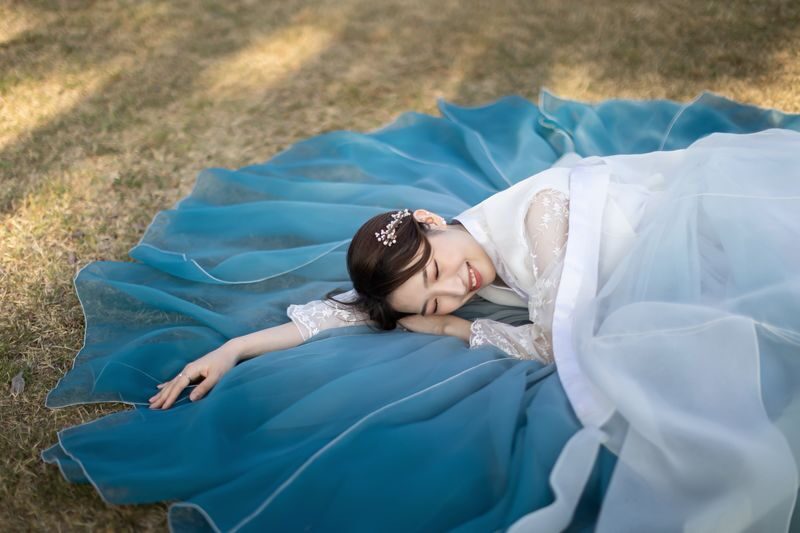 Hanbok Themed Photoshoot with Make-up by Hanbok That Day - Should you book Hanbok That Day?