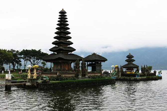 Handara Gate, Bratan Temple & Insta Spots - FAQ