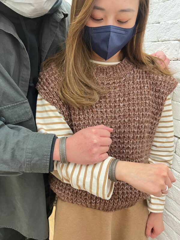 Handmade Art Room - Leather Couple Bracelet Workshop | Dating Spot | Leather | Bracelets | Causeway Bay - Causeway Bay makes the studio easy to reach