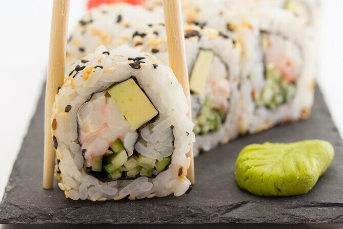 Handmade Sushi Cooking Class With Local Chef in Pittsburgh - Getting a Taste of the Sushi Class in Pittsburgh