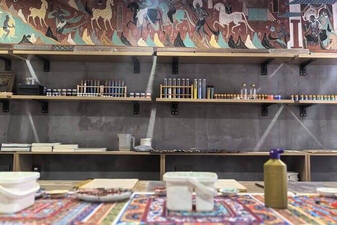 Hands On Dunhuang Paint Mogao Cave Murals with Artist - Who Is This Tour Best For?