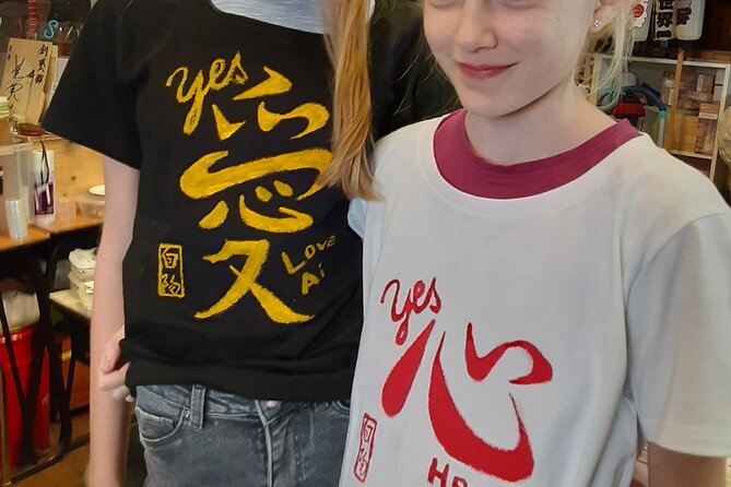 Handwriting Kanji With Ink on T-Shirt Private Art Class in Tokyo - Meeting and Transportation