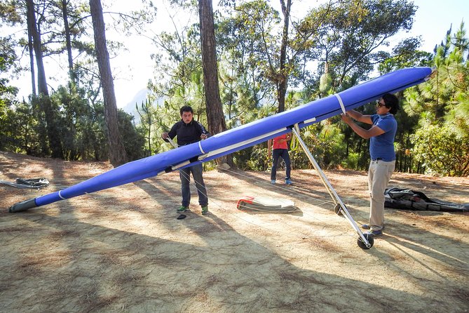 Hang Gliding in Valle De Bravo - Photo and Video Services