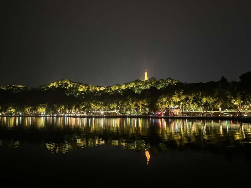 Hangzhou After Dark: Baoshi Hill for the Adventurous - Good To Know