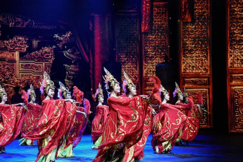 Hangzhou Private Guided Day Tour: West Lake (including boat trip) + Leifeng Pagoda + Romance of Song Dynasty Show/Meijiawu Tea Picking - A boat ride puts West Lake in perspective