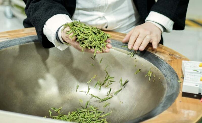 Hangzhou: UNESCO Tea Culture Experience  Hand Fry & Taste - A Closer Look at the Experience