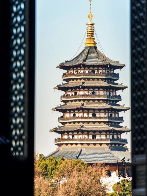 Hangzhou West Lake Cruise and Leifeng Pagoda Half-Day Experience - A practical pairing of lake and pagoda