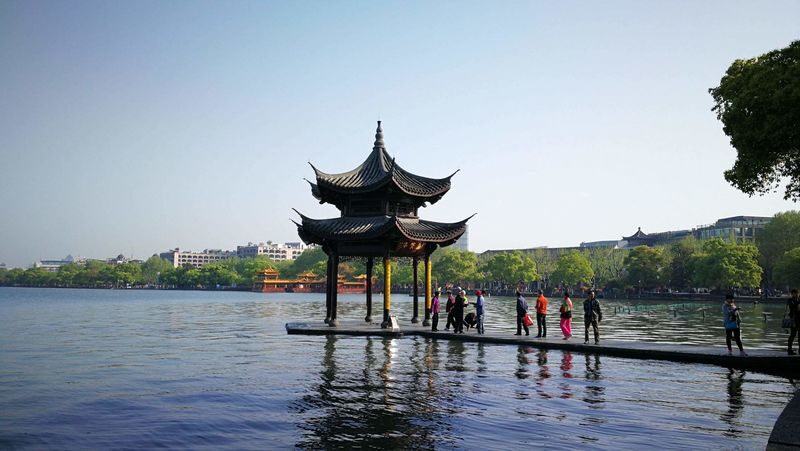 Hangzhou West Lake & Leifeng Pagoda Full-Day City Highlights Tour - West Lake deserves the biggest share of your day