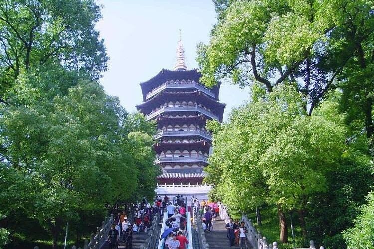 Hangzhou West Lake & Leifeng Pagoda Full-Day City Highlights Tour - What $26.49 may be worth