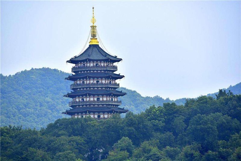 Hangzhou West Lake & Lingyin Temple Full-Day Historical Tour - Lunch, transport and the details to confirm