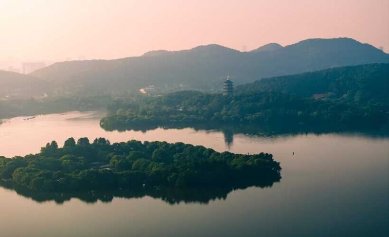 Hangzhou:Luxury West Lake Cruise+Santan Yinyue Island Ticket - Who Would Love This Tour?