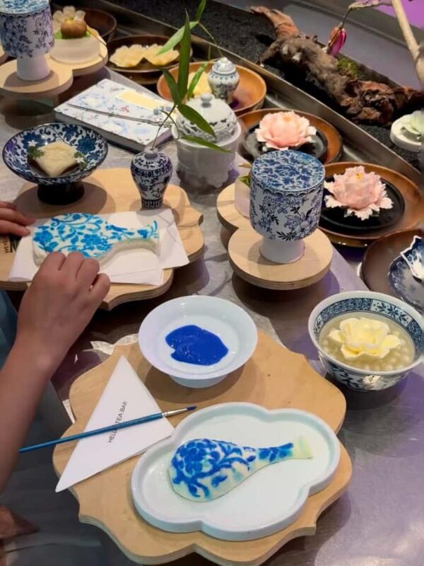 Hangzhou:Making a Blue and White Porcelain Themed Drink - What to Expect from the Blue and White Porcelain Drink Experience