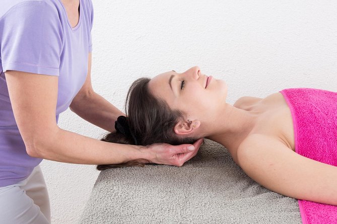 Hani Health Spa - Vietnamese Foot Massage 60 Minutes - Targeted Pressure Points for Foot Health