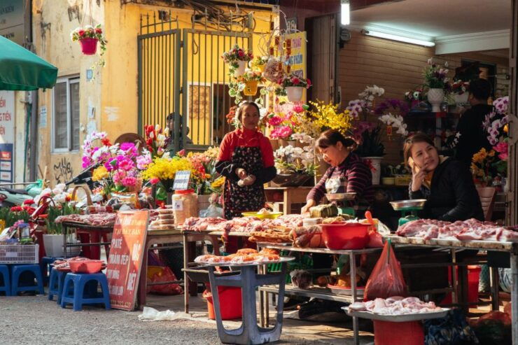 Hanoi: 2-Hour Private City Tour Off the Beaten Track - Good To Know