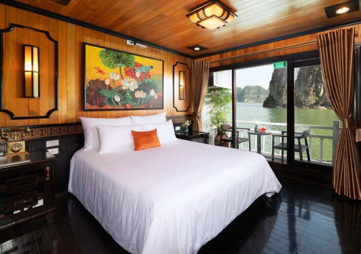 Hanoi: 2d/1n Halong Bay Tour With 5 Star Boutique Cruise - Detailed Itinerary