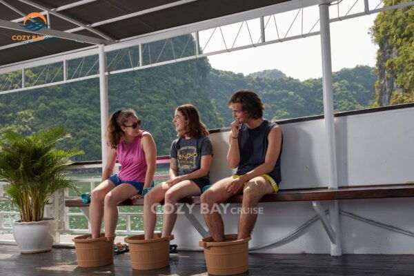 Hanoi: 2D1N Cozy Halong Bay Cruise Small Group Tour - Common Questions