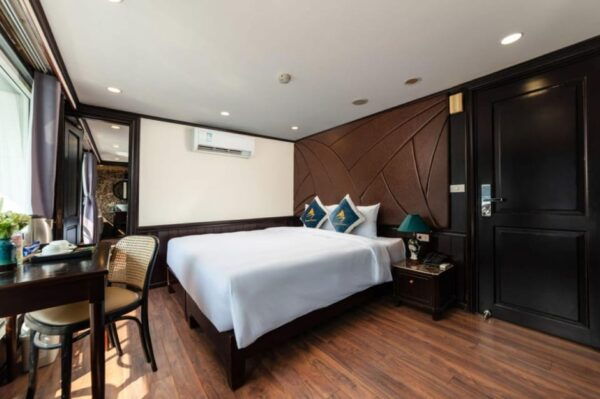 Hanoi: 4-Day Trip Ninh Binh & Halong Bay 5-Stars Cruise - Customer Reviews