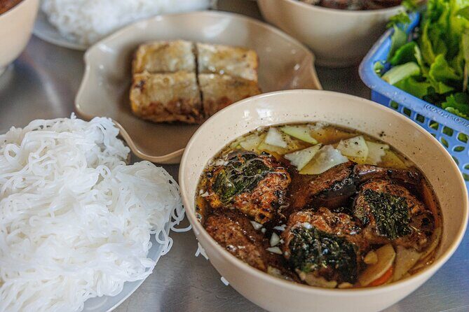 Hanoi After Dark Vespa Tour (4 hours): Street Food & Night Vibes - The Ride and Group Size