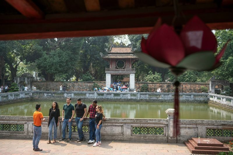 Hanoi Afternoon City Tour with Lunch: Tran Quoc Pagoda, Temple of Literature & Hoa Lo Prison - Lunch makes the schedule easier