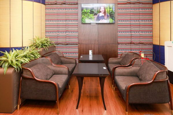 Hanoi Airport: Song Hong Premium Lounge at Domestic Terminal - Tips for a Great Visit