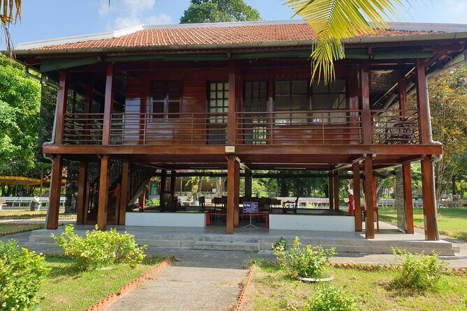 Hanoi All-In-One Tour: Highlights & Train Street & Culture & Fun - FAQ