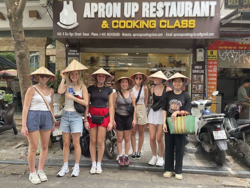 Hanoi Apron Up Cooking Class - From Gia Ngu Street to the market