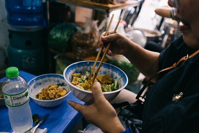 Hanoi Authentic Local Food Tasting Tour - Exploring Hanoi’s Family-Run Eateries