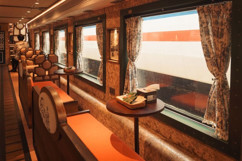 Hanoi Bac Ninh Full-Day Heritage Train Tour with Vintage Jeep - A day that links Hanoi, Bac Ninh and Co Loa