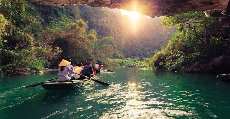 Hanoi: Bai Dinh, Trang An, Mua Cave Day Trip With Lunch - Itinerary Highlights