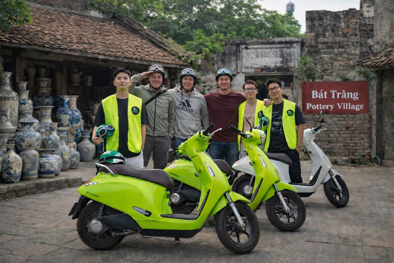 Hanoi Bat Trang Ceramic Village Half-Day Tour with Electric Motorbike - Bat Trang by electric motorbike: the essentials