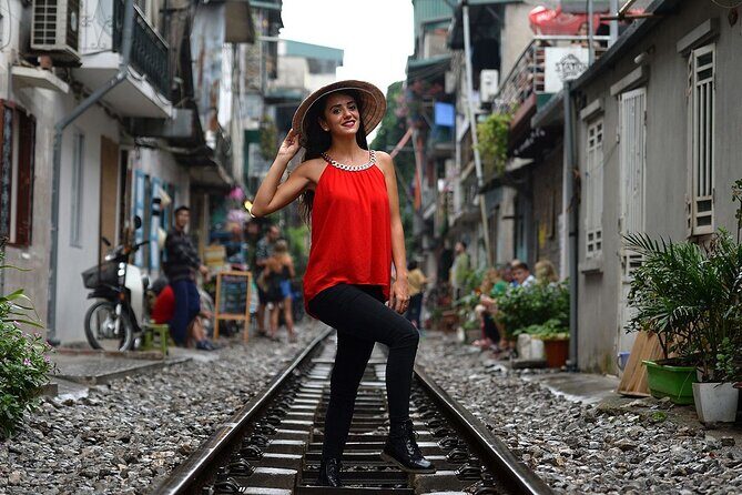 Hanoi: Bat Trang Pottery class & Train Street Private Tour - The Sum Up