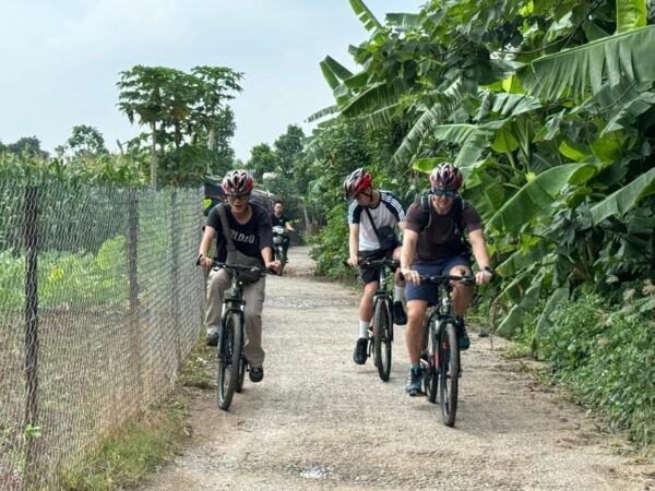 Hanoi Bicycle City Tour and Countryside Combine Half Day - Rain Policy and Considerations