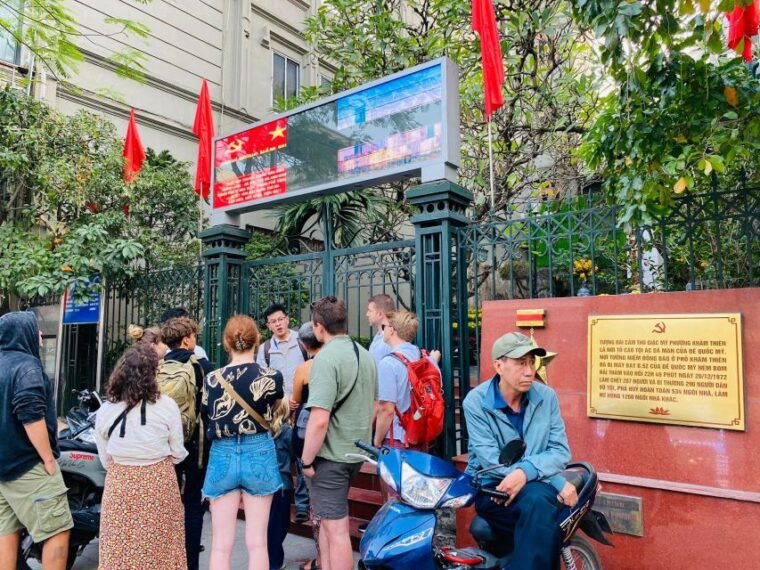 Hanoi: Cho Gioi Vietnam War History Walking Tour - Itinerary Details