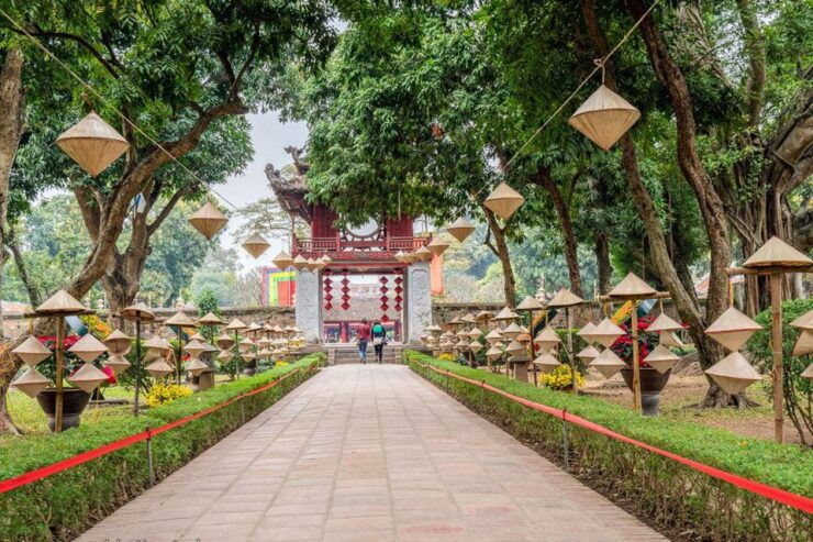 Hanoi City Explorer Full Day - Tran Quoc Pagoda Visit