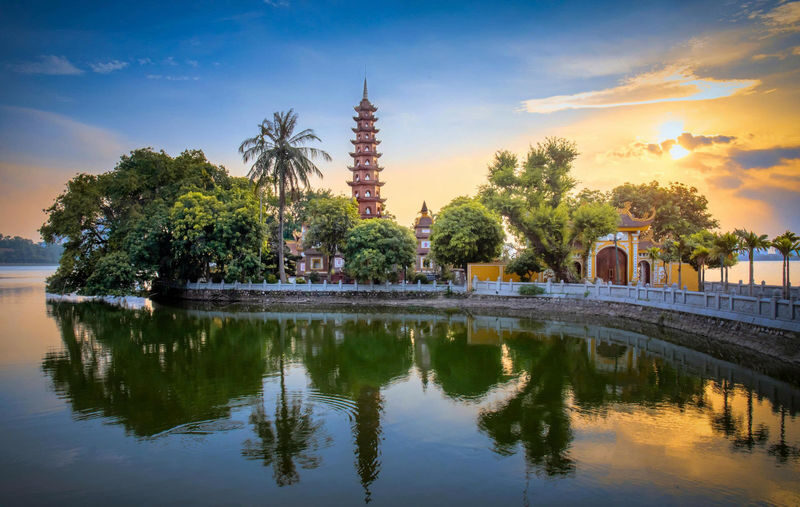 Hanoi City Highlights & Local Village Full-Day Tour - Guides and transport make a practical difference