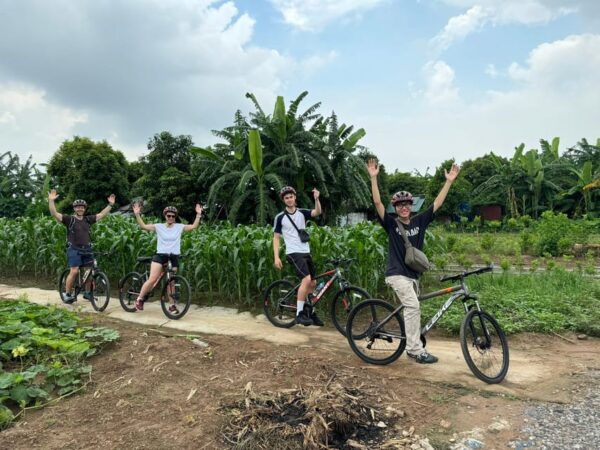 Hanoi City Tour, Backstreet, Alley, Culture,, Train Street - What to Bring