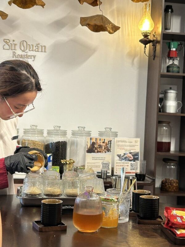 Hanoi Coffee Workshop by Su Quan Roastery: 6 Brews and Food Tasting - Pho, bun cha, or nem with your coffee session