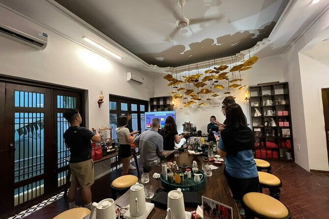 Hanoi: Cook 25 Vietnamese Dishes With Traditional Tea Ceremony - The Setup and Location