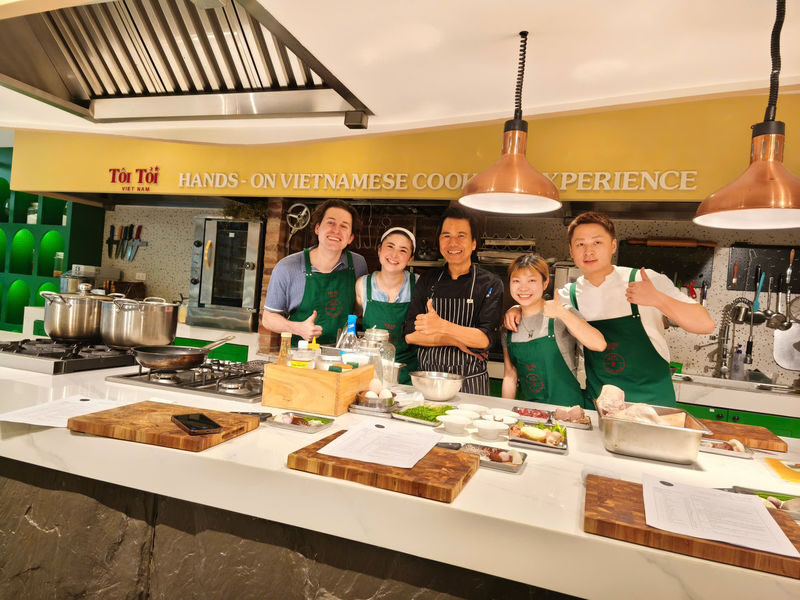 Hanoi Cooking Class with Local Market Tour & Rice Noodle Making - Should you book TOITOI VIETNAM?